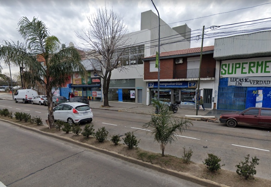 Un platense tenía a su propia pareja secuestrada y descubrieron la situación cuando caminaba por 13 y 33