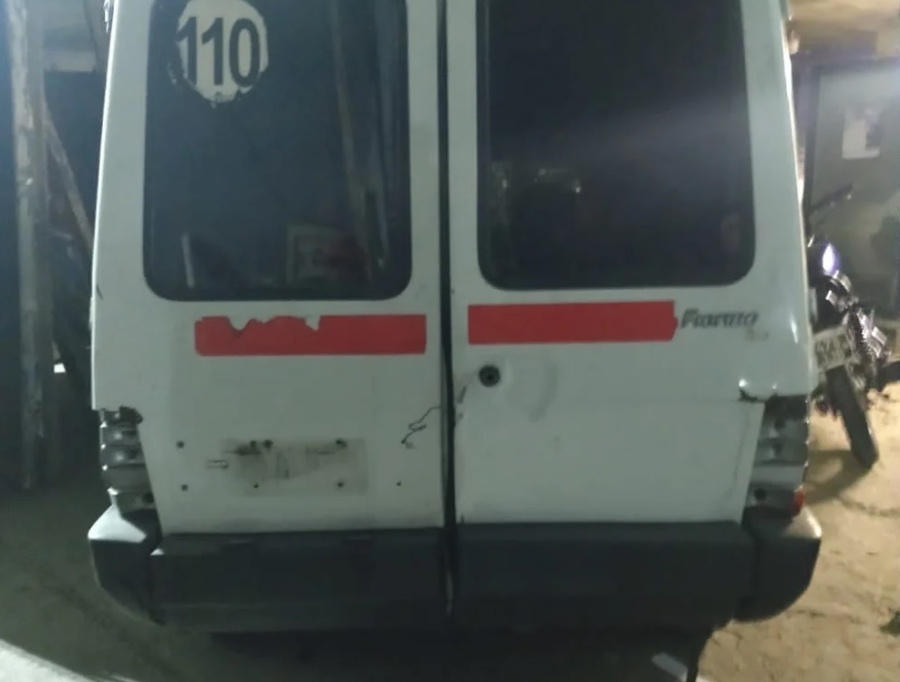 Afiches contra Cristina Kirchner: hay tres detenidos y hallaron la camioneta que se usó para la distribución