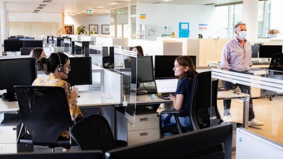 Por discriminación sexista, un gigante de internet deberá pagar 18 millones de dólares