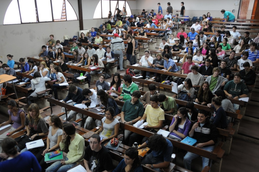 La Provincia aprobó un programa que ampliará la oferta universitaria en los municipios del interior bonaerense