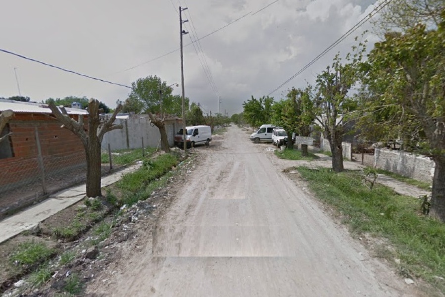 Se presentó a robar como ”el pariente de una amiga” para llevarse una moto y 217 mil pesos en La Plata