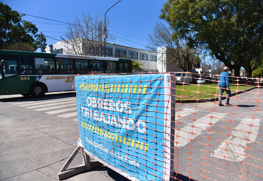 50 calles fueron repavimentadas en La Plata en la última semana: una por una, todas las intervenciones