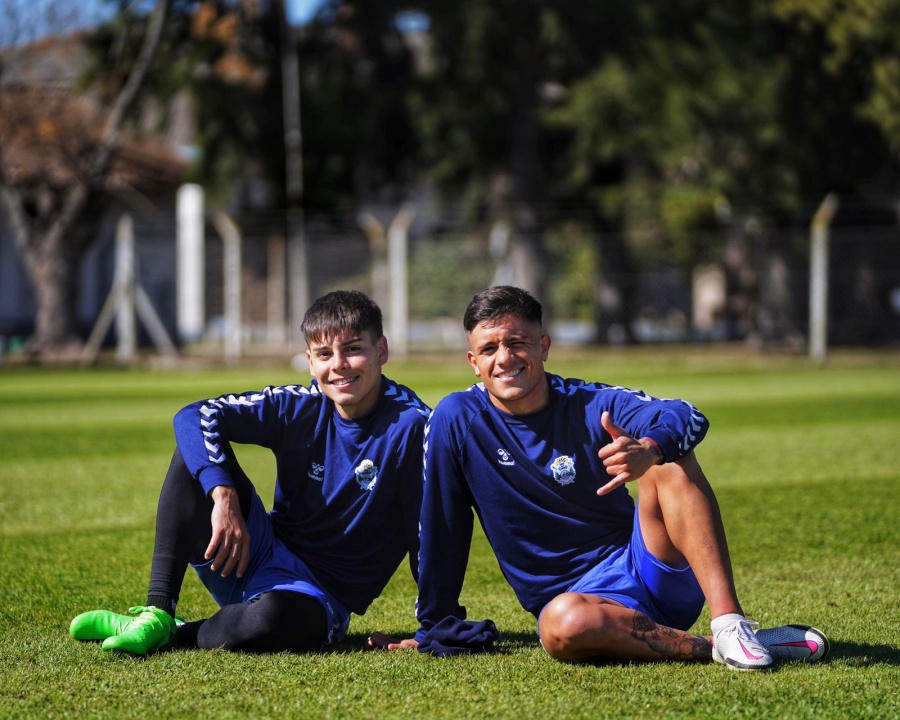 En Gimnasia descansan, recuperan jugadores y estarán prendidos al televisor