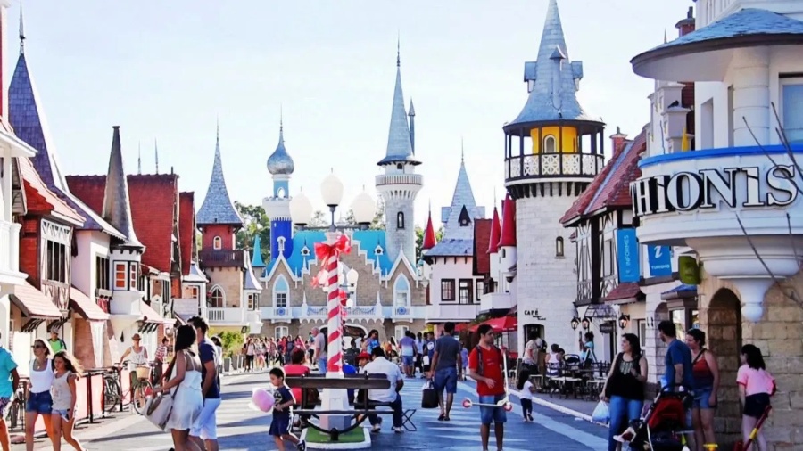 Vecinos de Gonnet denuncian la presencia de un exhibicionista en la República de los Niños