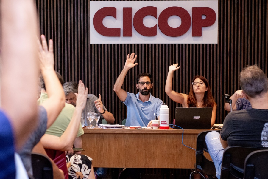 Los profesionales de la salud de la Provincia aceptaron la oferta salarial del 40% hasta el mes de julio