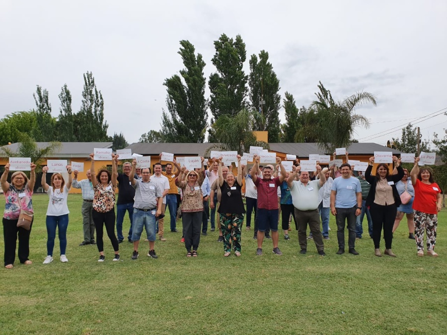 Con la presencia del platense Gerardo Jazmín, los Vecinalistas volvieron a pedir por la autonomía municipal y la Boleta Única