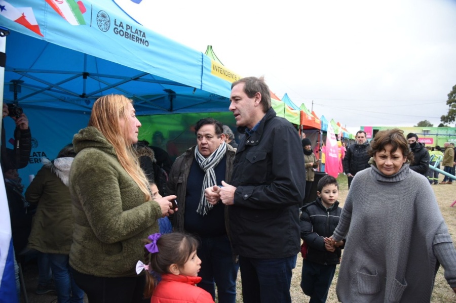 Villa Elvira tuvo una exitosa edición de “Barrio x Barrio” con la gran participación de los vecinos