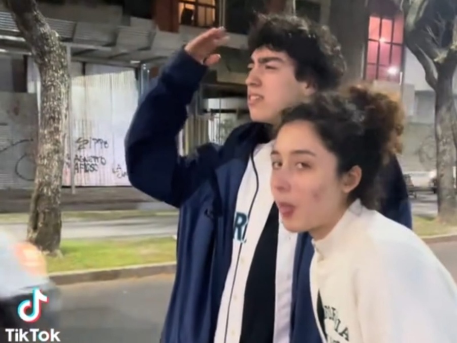 ¿Qué micro tarda más en llegar? El divertido debate que armaron los platenses