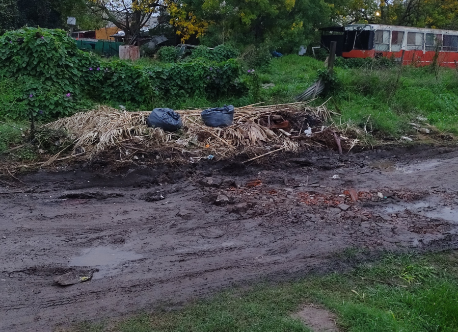 En un sector de Gorina pidieron por asfalto y luminarias: ”Somos ciudadanos de segunda”