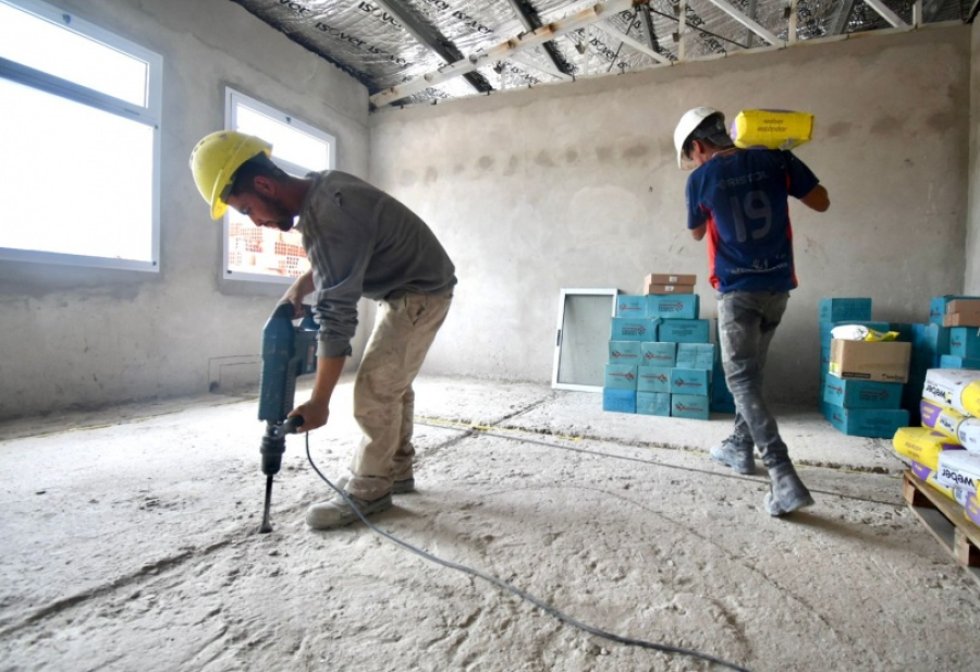 Oficializaron una suba del 566% de fondos de Provincia a los municipios para obras en escuelas tras 3 años sin actualización