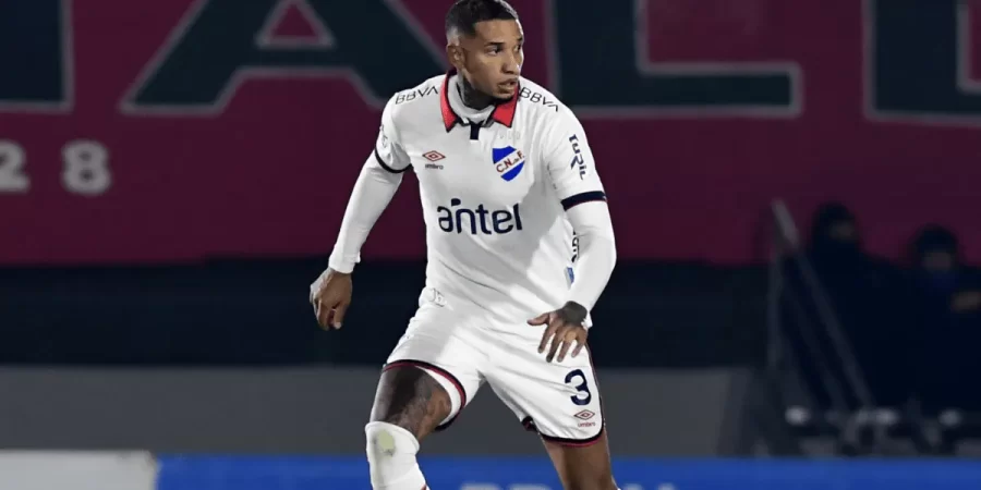 Estudiantes y Gimnasia unidos en el dolor por la muerte del futbolista uruguayo Juan Izquierdo