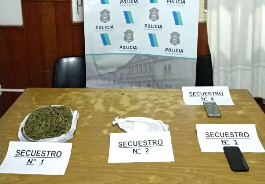 Hacían reparto de droga en Arana y los atraparon por distraídos