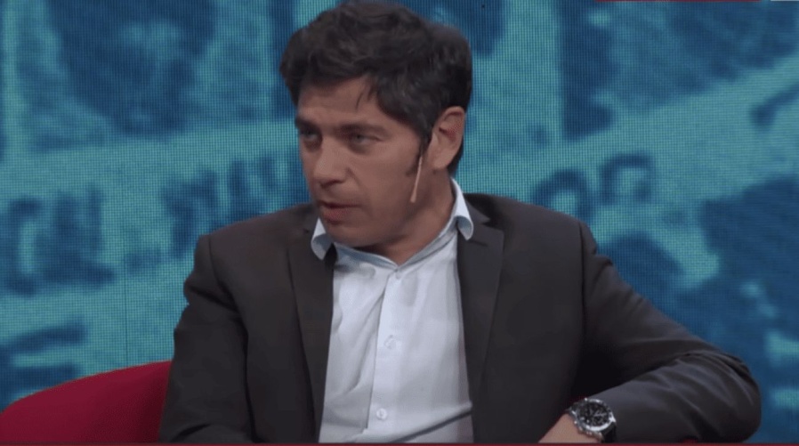 Axel Kicillof sobre el acto de Javier Milei: “Con el show del Movistar Arena, le falta el respeto a la gente”