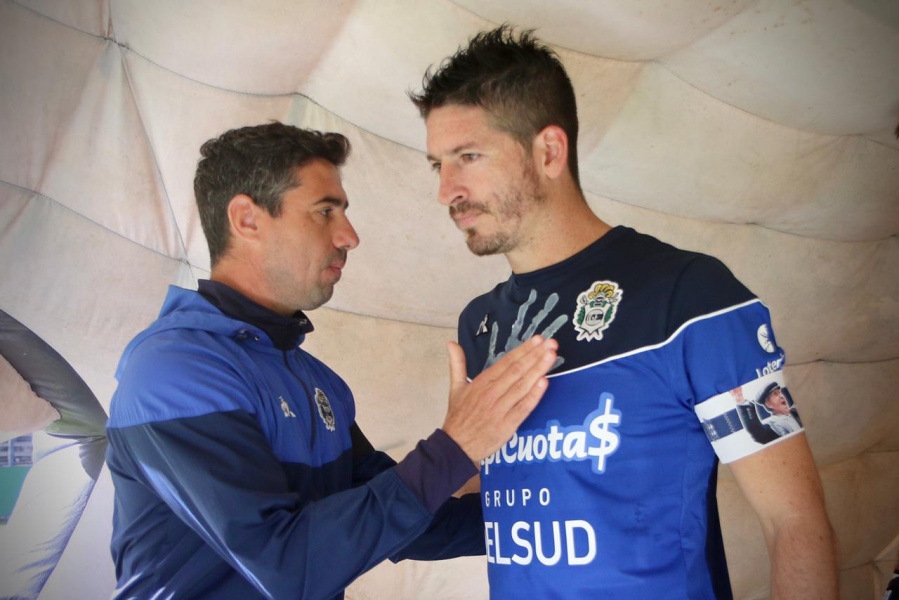 ¿Qué le pasa a Maximiliano Coronel?