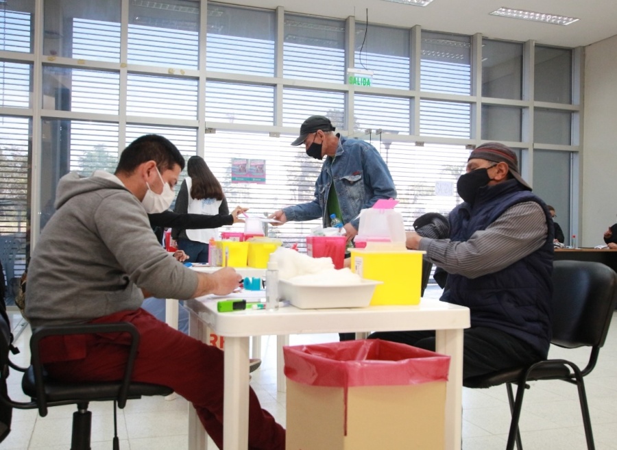 Enviaron 255 mil turnos para vacunarse contra el Coronavirus en la Provincia: la mayoría son para segundas dosis