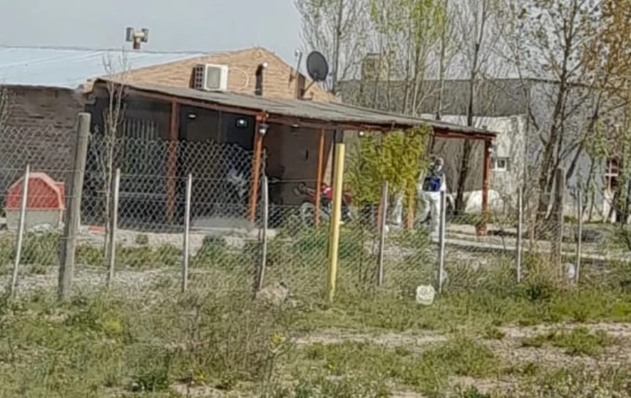 Fue a la casa de su ex pareja, la vio con otro hombre, se lo recriminó y la mató