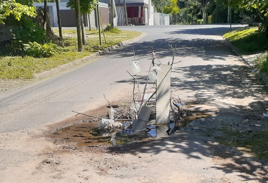 En la zona de Camino Belgrano y 482 reclamaron la reparación de un importante pozo