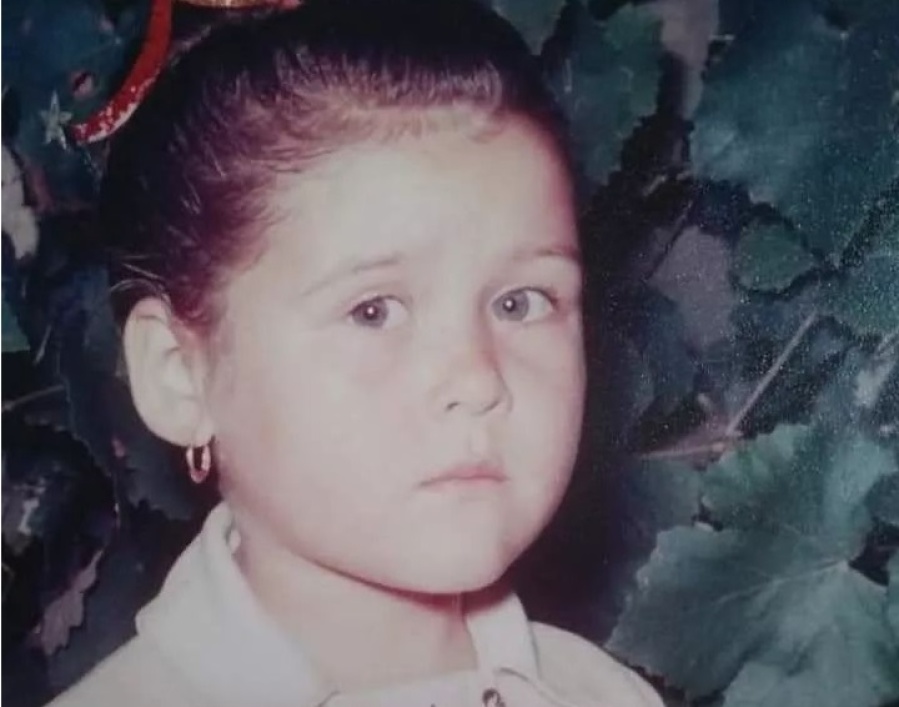 “Se le cayó la mandíbula”: una platense descubrió a los 52 años que su mamá no era su mamá y la buscará facultad por facultad