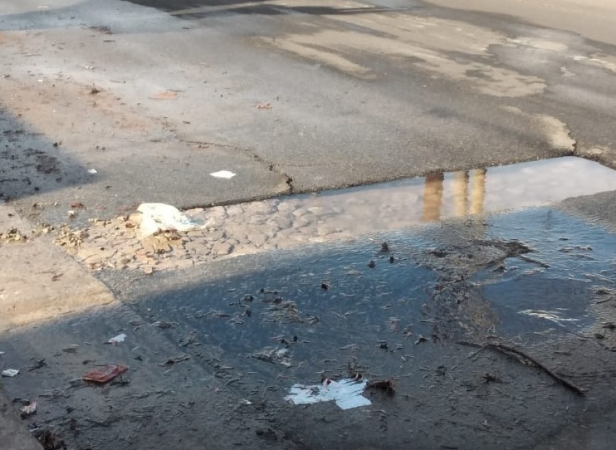 En 133 y 66 reclamaron por cuatro pérdidas de agua simultáneas