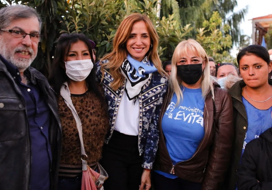 Tolosa Paz, en la inauguración de un Centro Comunitario en Villa Elvira: ”Trabajamos para que el Estado llegue al barrio”