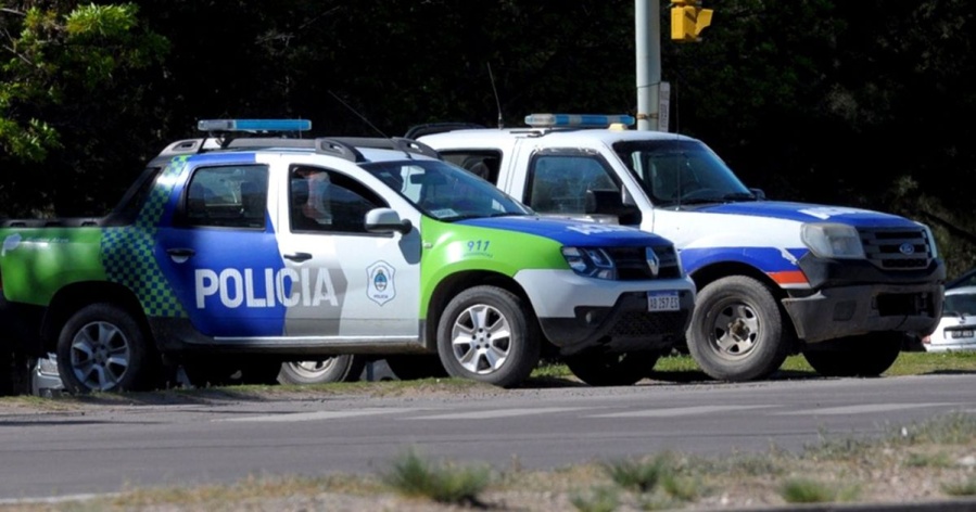 Tres delincuentes entraron armados a una casa en City Bell y se llevaron una importante suma de dinero