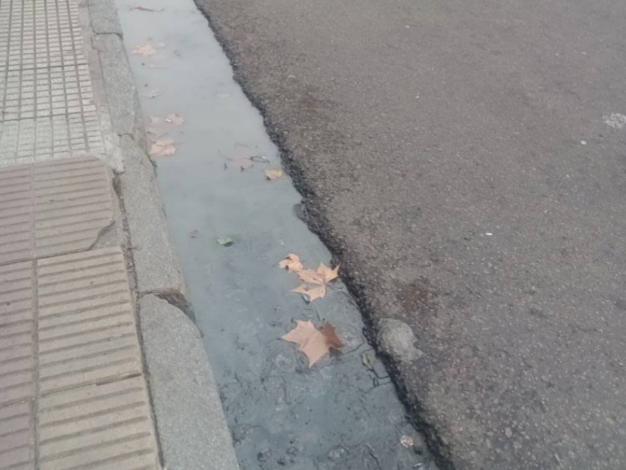 En 60 1 y 2 los vecinos ya están cansados de la falta de mantenimiento del asfalto