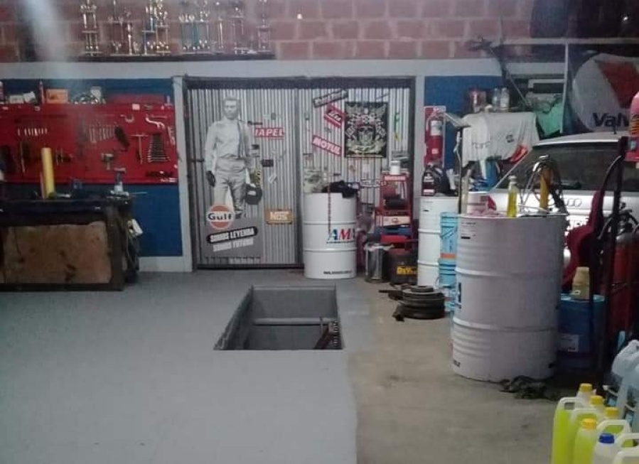 Así es el taller donde mataron al mecánico Alejandro Fernández en Tolosa: ”Un solo hombre no lo pudo haber asesinado”