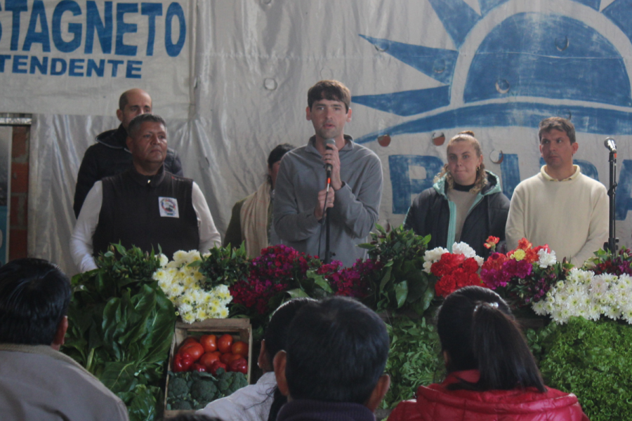 Gastón Castagneto visitó el cordón frutihortícola de La Plata: ”El Municipio debe trabajar para la soberanía alimentaria”