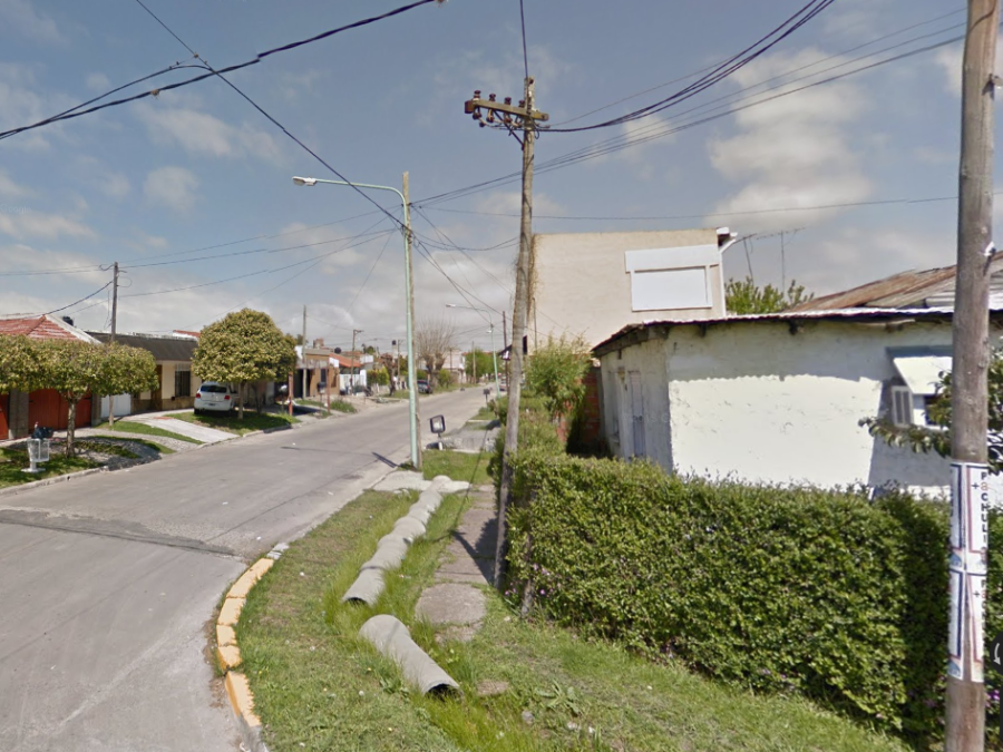 Golpeó y destrozó la casa de su pareja en Ensenada