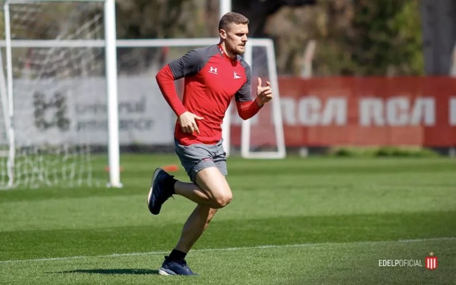 En Estudiantes le bajaron el pulgar a otro jugador que no seguirá en el 2022