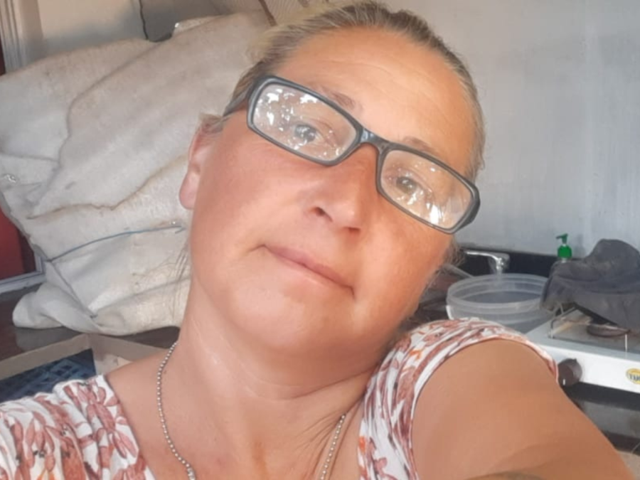 Su marido es DJ en La Plata, madrugan y en la esquina de 7 y 85 le ponen sabor a todas las mañanas: ”Es una lucha constante”