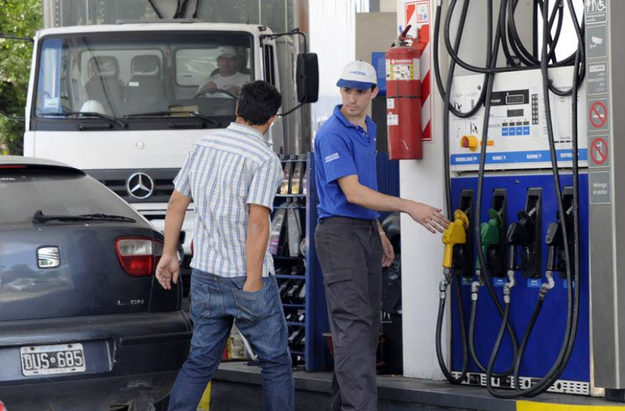 El Gobierno se reunió con dueños de estaciones de servicio por el cobro de las tasas viales en varios municipios