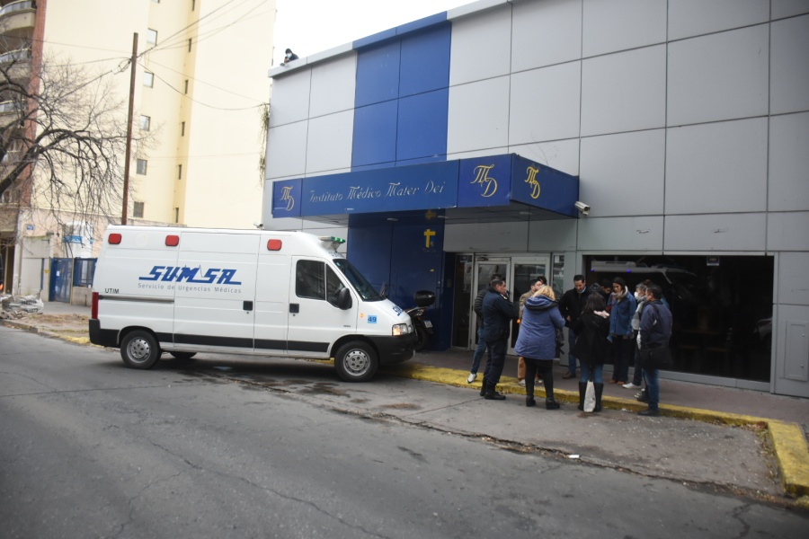 ”Yo sí te defiendo, Mater Dei”: habrá un abrazo simbólico en la puerta de la clínica platense
