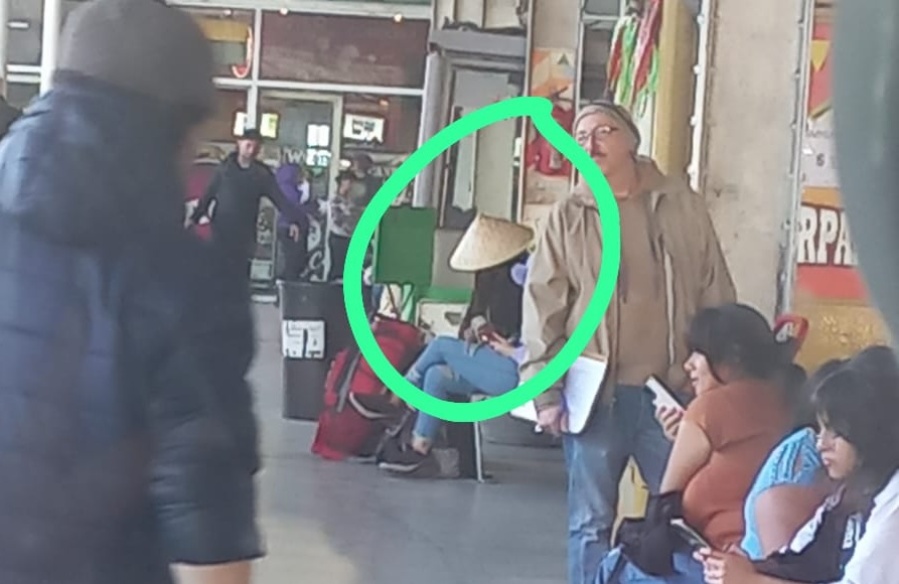 ¿Un personaje de Mortal Kombat pasó por la Terminal de La Plata?