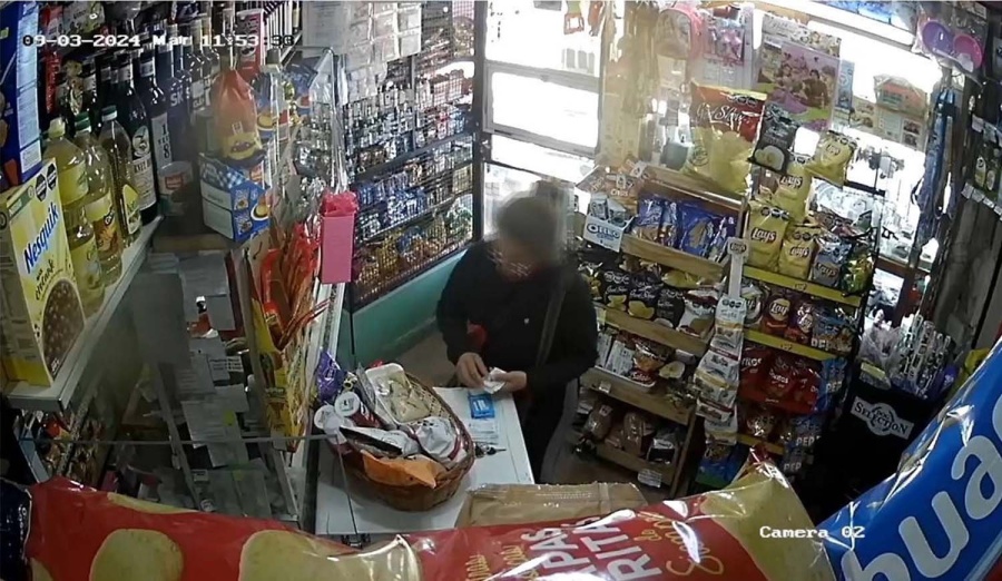 Alertan a comerciantes en La Plata por una estafadora que se hace pasar por operaria teléfonica