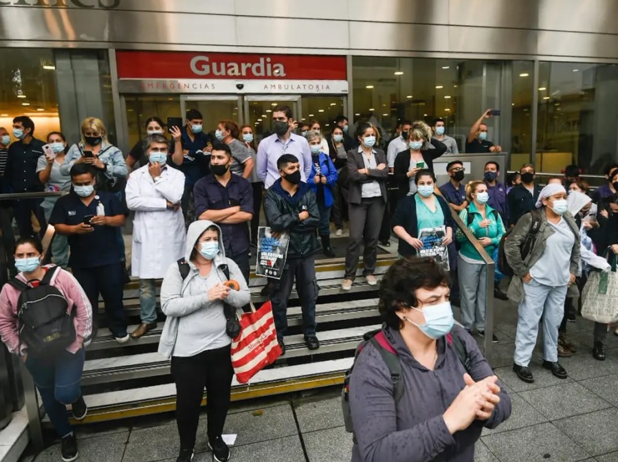 Trabajadores de la Sanidad de La Plata indicaron que no abandonarán el plan de lucha y reclamaron una suba salarial urgente