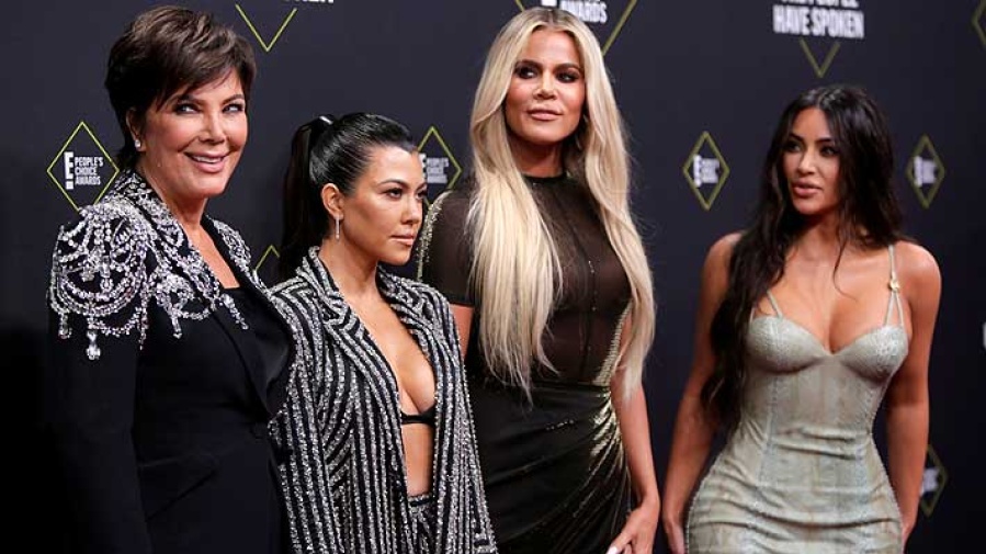 Presentan el poster de la serie ”The Kardashians”