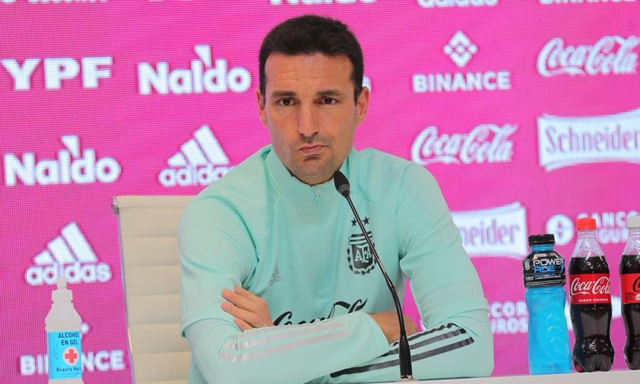 La precaución de Lionel Scaloni: ”Hay que dejar de lado el teórico favoritismo y no confiarse de nada”