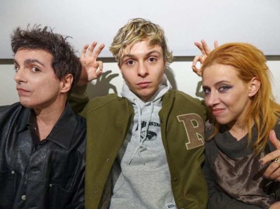 Miranda y Oscu lanzan ”Papeles”