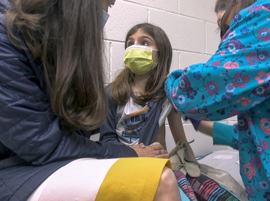 El Ministerio de Salud aprobó la dosis de refuerzo contra el Coronavirus para menores de 12 a 17 años