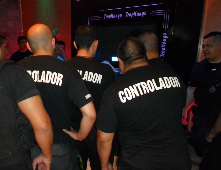 Paritarias: los trabajadores de la seguridad privada de La Plata cerrarán con un 86% y este martes se reabre la de Camioneros