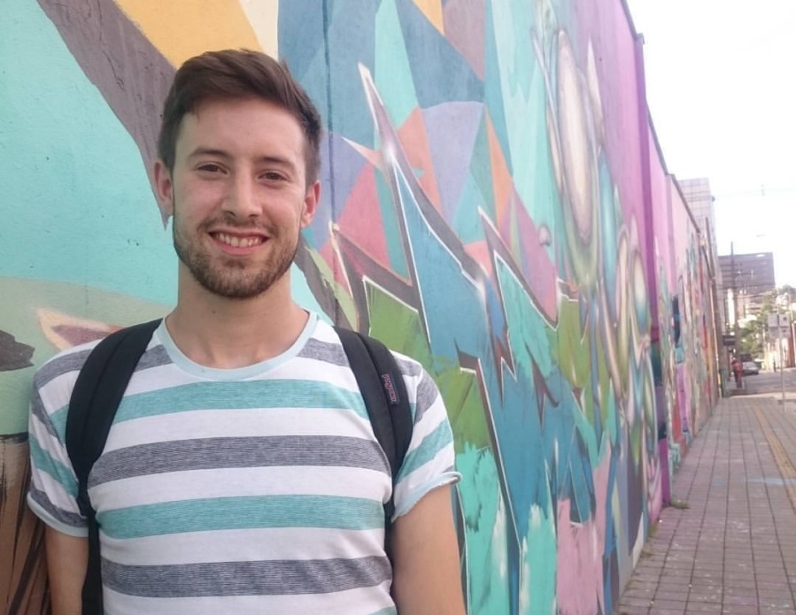 ”Vivía 40 horas en la Facultad”: un viaje de chiquito a La Plata lo fanatizó, deslumbró en Geología, fue mozo y ahora no para