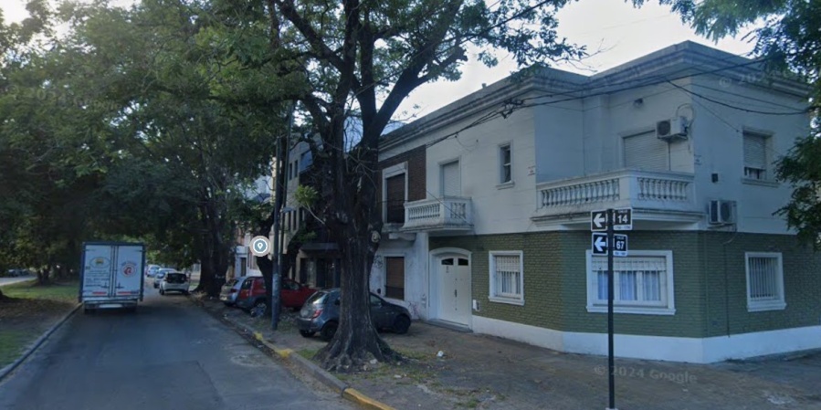 Una policía reconoció su moto robada en la calle, dio la voz de alto y los ladrones le dispararon