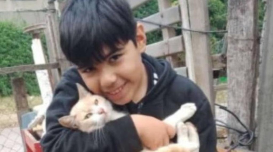 Asesinaron de un balazo a un nene de 10 años mientras jugaba en el frente de su casa