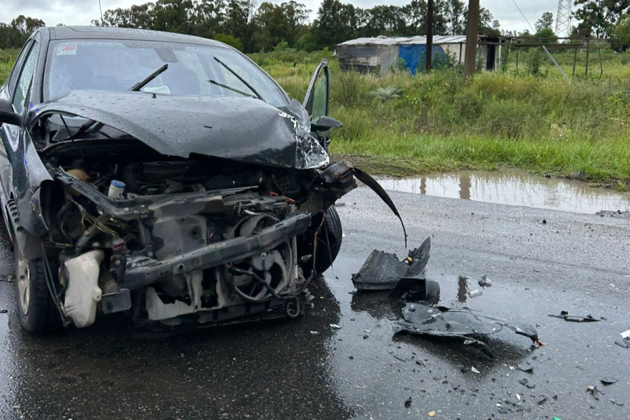Fuerte choque en La Plata: ocurrió cerca de Estancia Chica y dejó como saldo un herido grave