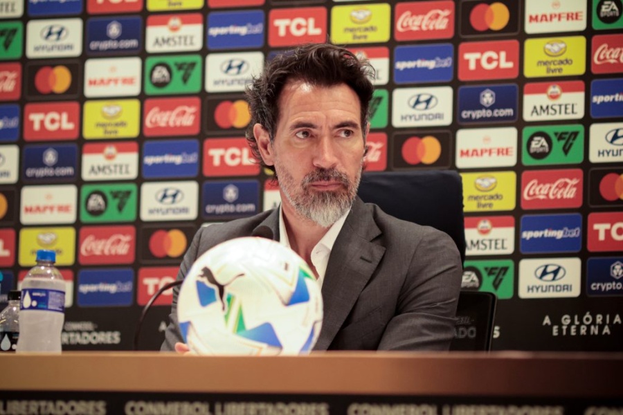 Domínguez sacó pecho y se aferró a la mística: ”Respeten este escudo que tiene cuatro Libertadores”