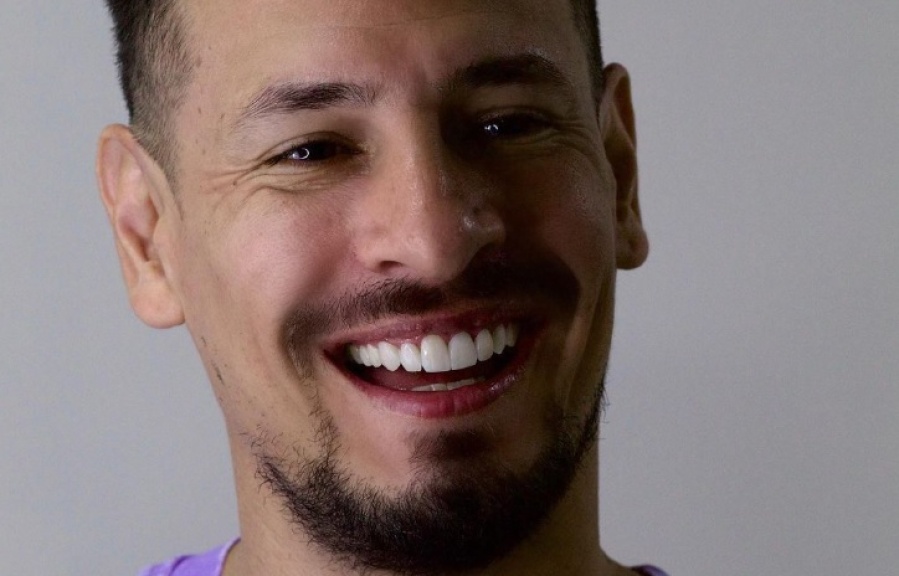 Rodrigo Tapari llevó calma a sus seguidores y contó por qué lo llevaron oficiales armados cuando hacía un vivo de Instagram