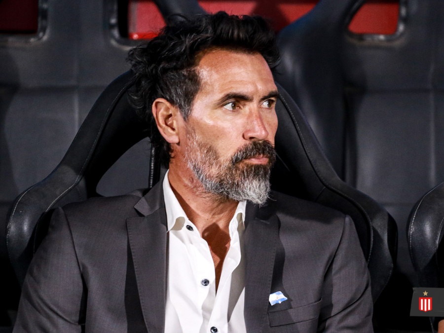 ¿Qué jugador pierde Estudiantes y cuáles son las alternativas que tiene Domínguez para reemplazarlo?