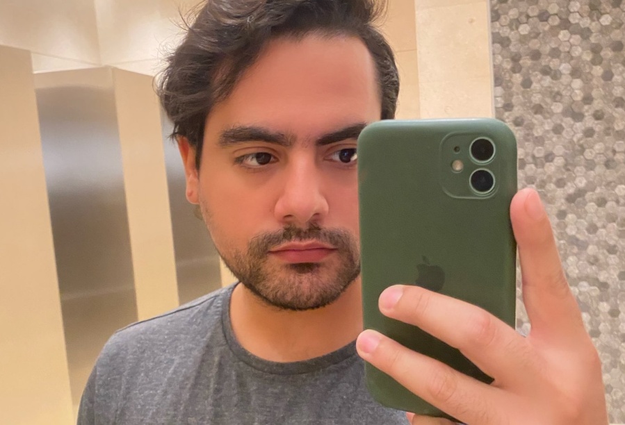 Invitó a tres personas a salir, lo ignoraron y cayó en la cuenta de que no pudo formar un grupo de amigos: ”No sé cómo pasó”