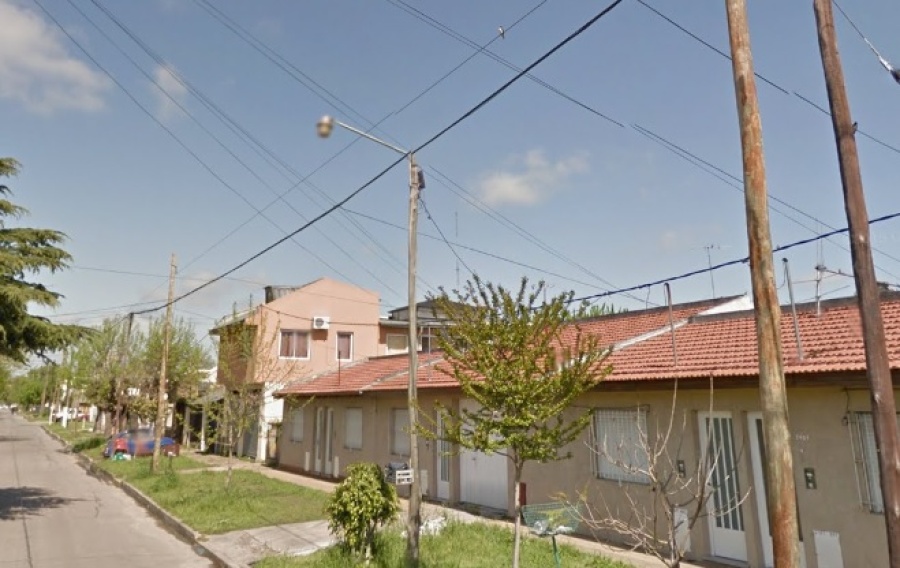 Vecinos de 61 y 143 piden que revisen las luminarias públicas porque de noche ”la calle es una cueva”